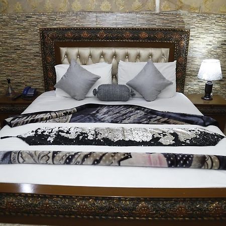 Hotel Sweet Inn Лахор Екстер'єр фото