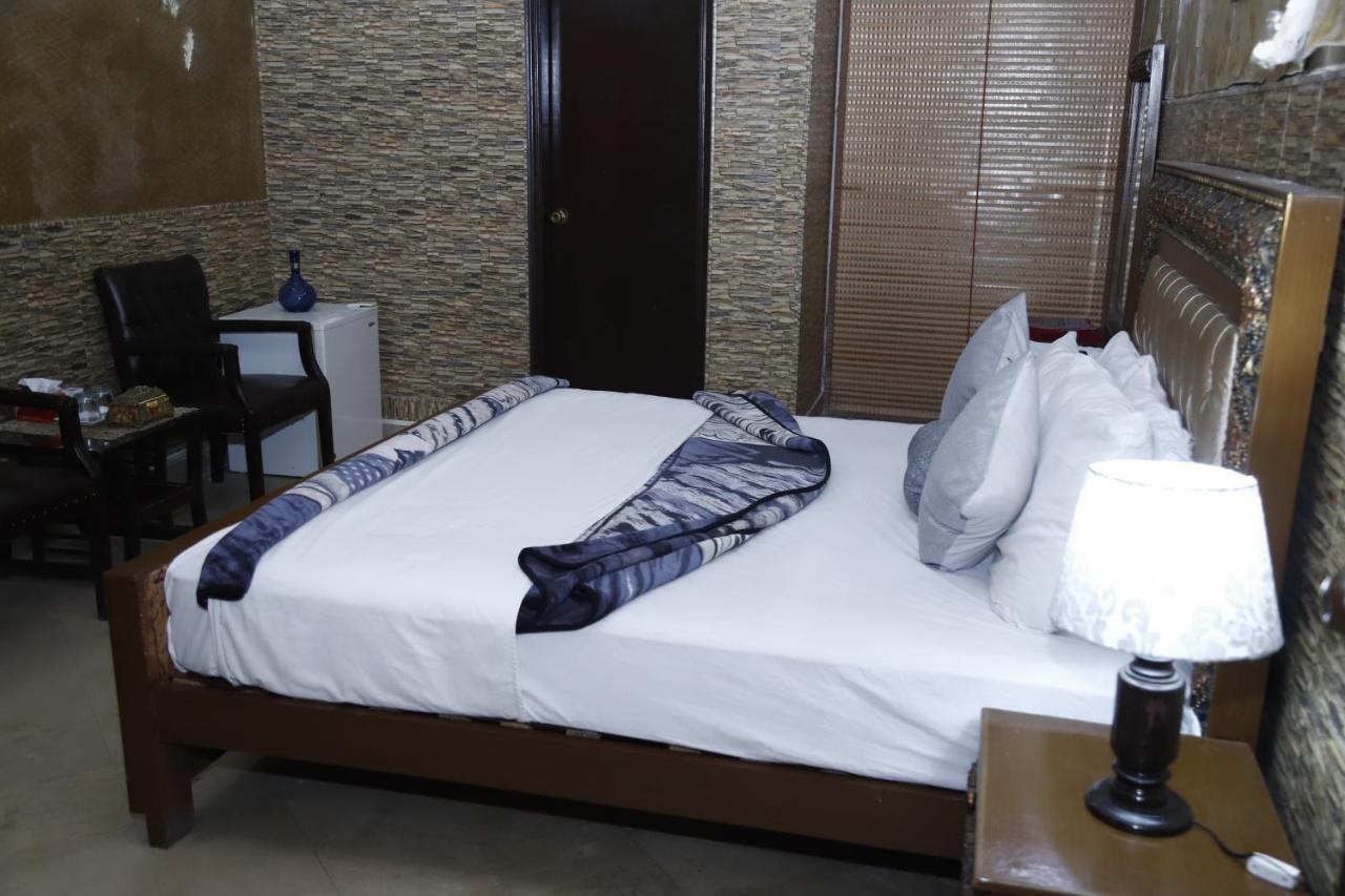 Hotel Sweet Inn Лахор Екстер'єр фото