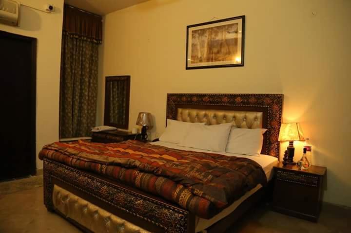Hotel Sweet Inn Лахор Екстер'єр фото